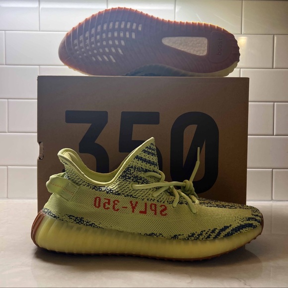 semi frozen yeezy 700